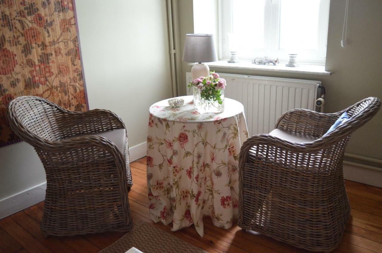Mettet Les Glaneuses Bed & Breakfast エクステリア 写真